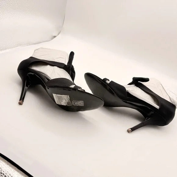 Stella McCartney Elegant Black Stiletto Heels with Bow Accent sz 9.5 - Picture 6 of 11